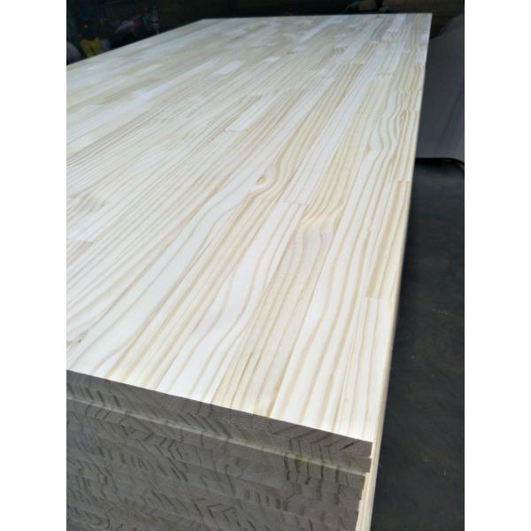 2440*1220mm Contenido de humedad 8%-12% madera sólida material decorativo tablero de pino para su