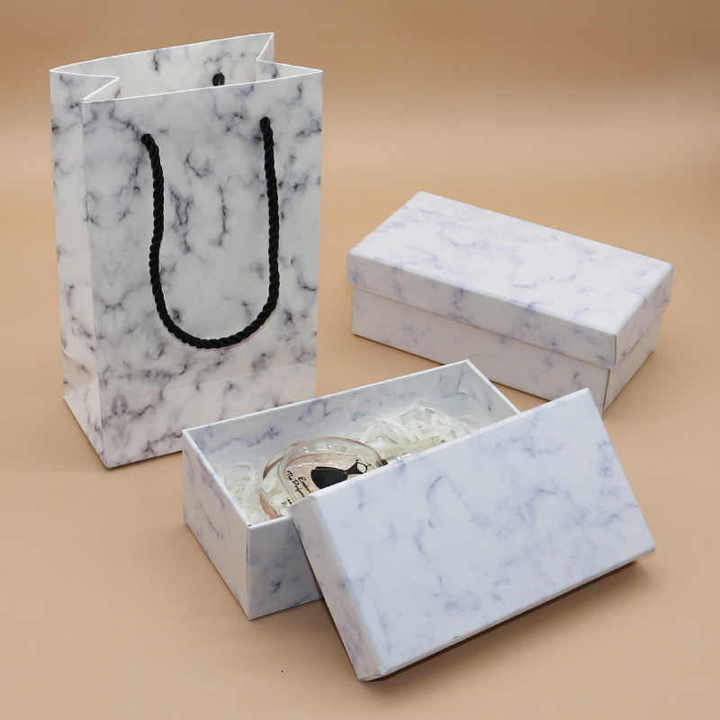 White Decorative Paper Jewelry Bag Luxury Display Jewelry Gift Bag