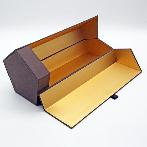 Magnetic Wine Luxury Cardboard Box With Varnishing Stamping Printing