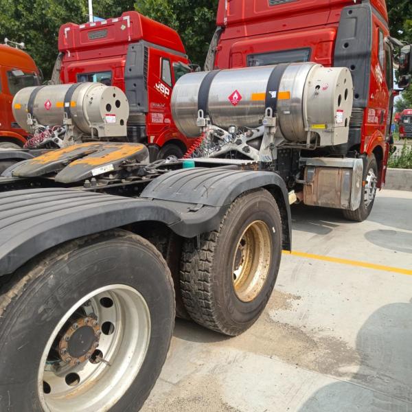 National Heavy Duty Truck Jh6 420 Second-Hand Truck with 510HP Horsepower and Tyre