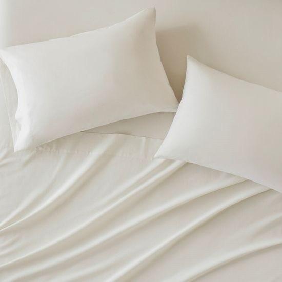 White Hotel Pillow Covers Highly Breathable Envelope Closure Style