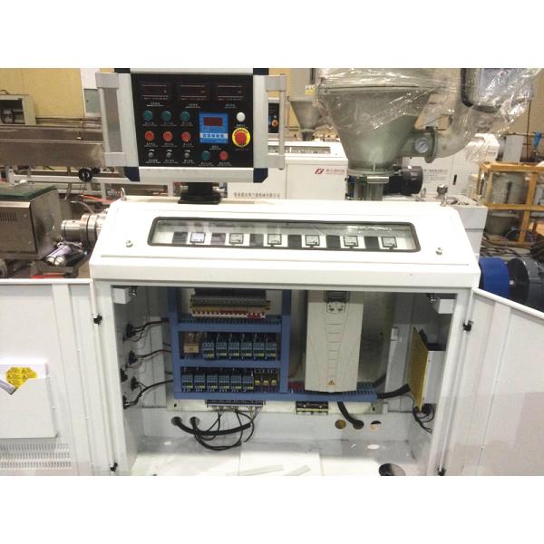 Экструзия труб Т6 Т8 круглая пластиковая подвергает тип механической обработке цвет вакуума формируя сини