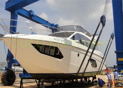 Yacht Lifting Mobile Harbor Crane Heavy Type Reliable Low Power Consumption
