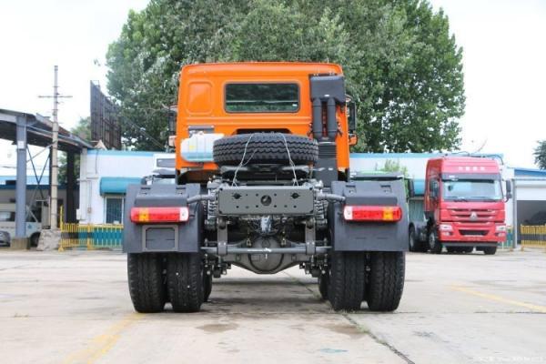Versatile SINOTRUCK HOWO-7 4*2 6*4 Diesel Traction Truck for Special Truck Applications