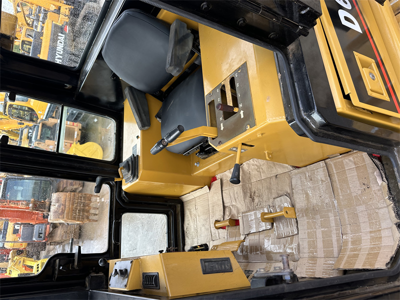 Переокрасить использованный бульдозер CAT D6G использованный бульдозер Caterpillar D3C D5B D6 в хорошем состоянии