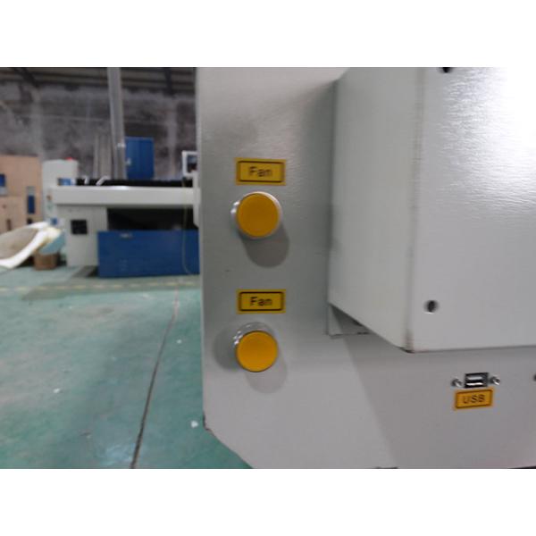 RECI Sealed CO2 Laser Cutting Equipment For Wood And Acrylic 1300mmx2500mm Table