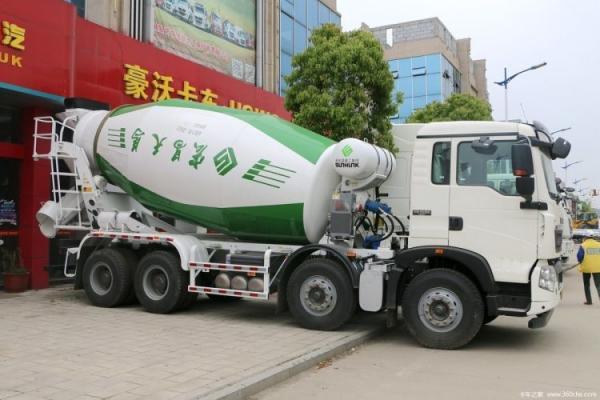 Building Material Shops Used SinotruK HOWO T5G 340HP 8X4 7.37 Square Concrete Mixer Truck