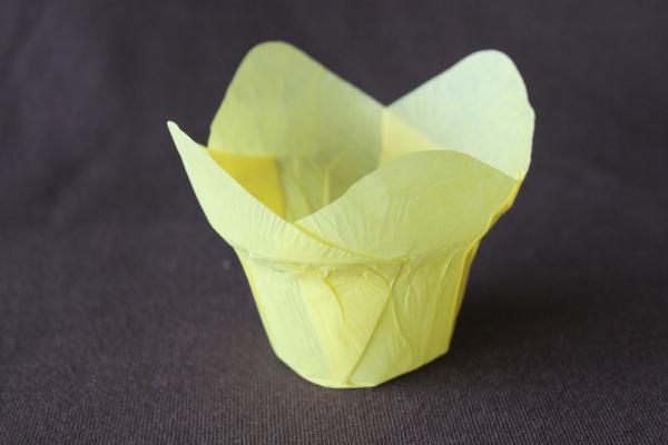 solid color cake tulip cup/Yellow Tulip Muffin Wrappers
