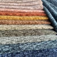 Fábrica de tela de sofá de tejido jacquard en relieve cómodo y duradero, tejido de punto impermeable