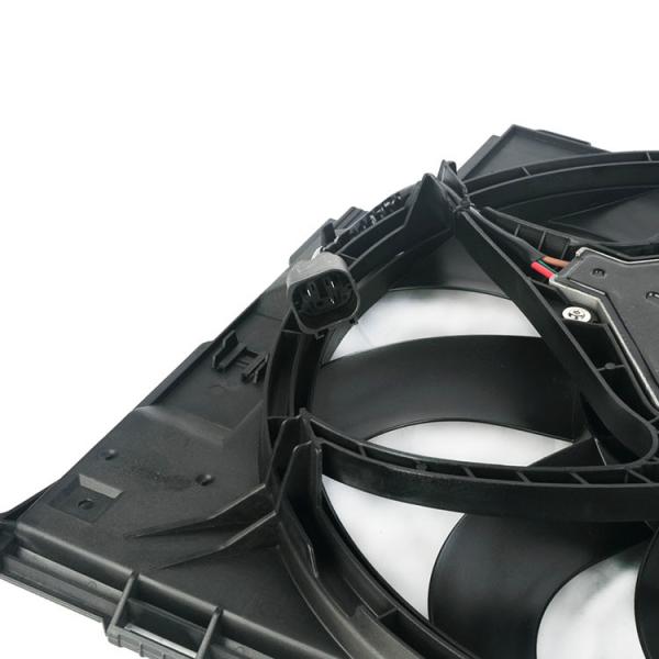 Fã 600W 17428641964 17427640511 do radiador do ar do mercado de acessórios da série F35 de BMW 3 auto