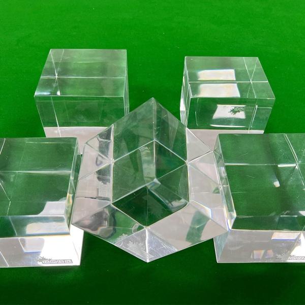 High Light Transmission 93% Acrylic Clear Sample Panels for Outdoor Family Swimming Pool