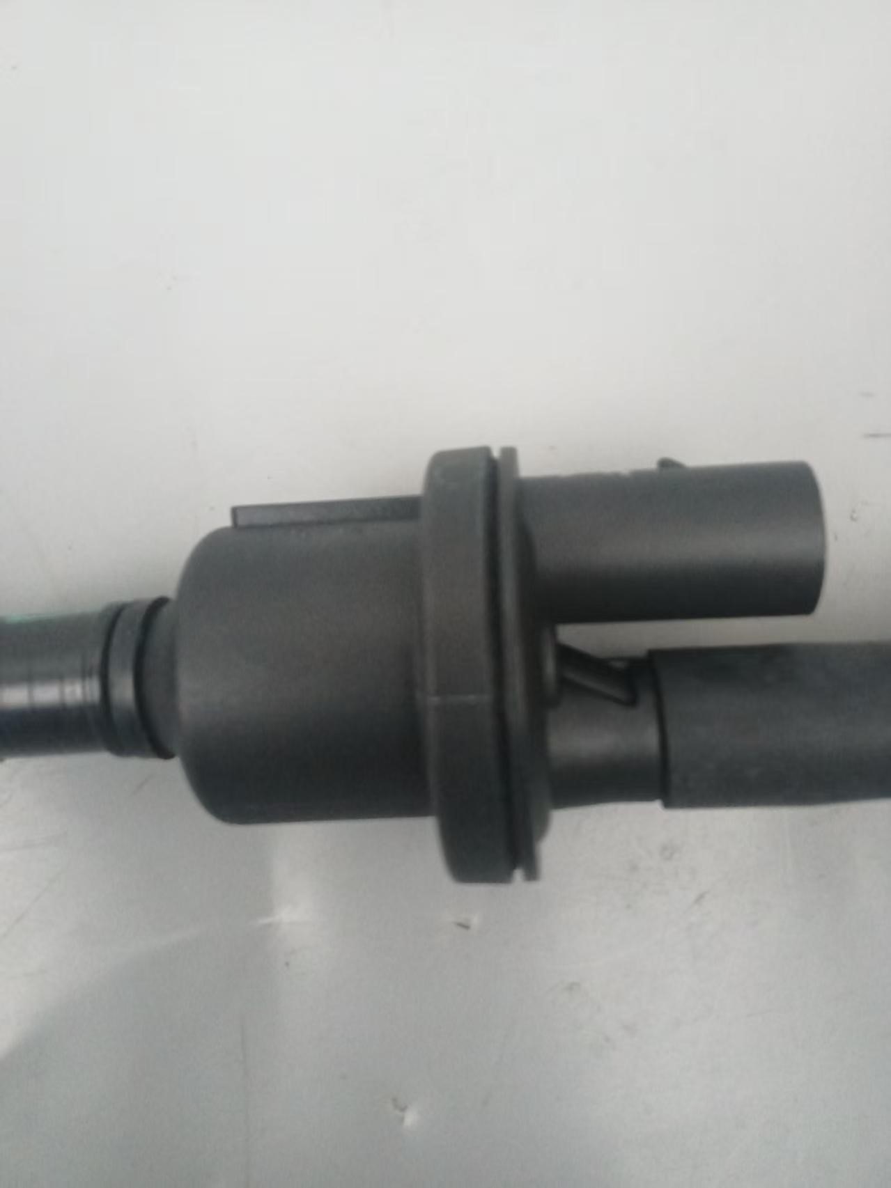 Original quality exhaust gas recirculation pipe 04E 133 781 A for Volkswagen Bora
