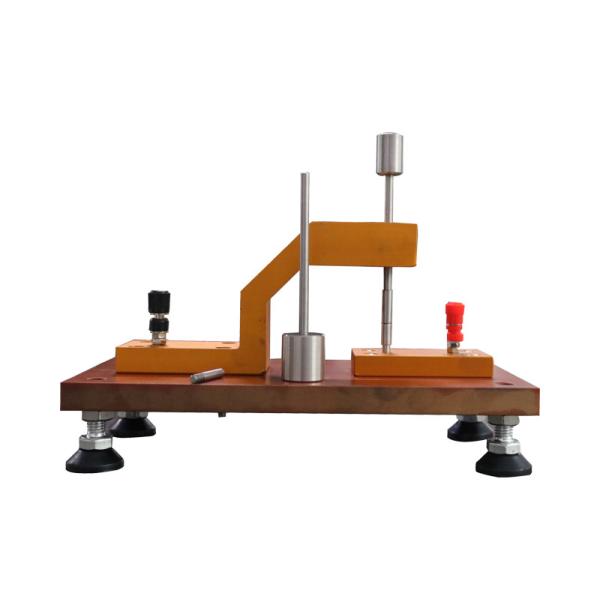 Figura 6 Máquina de Teste de Resistência à Tração