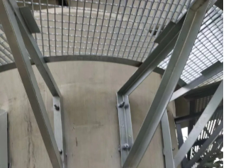 Réglage du conduit de la grille en acier galvanisé à grande capacité