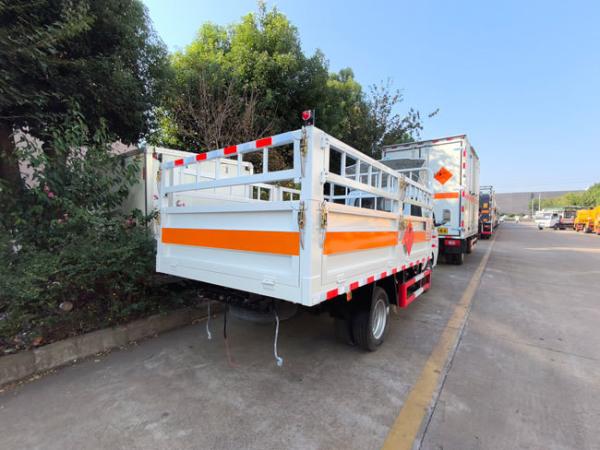 Hot Sells FAW 4*2 Best Seller of Small Gas Cylinder Delivery Trucks in China