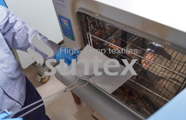 Chama revestida do silicone de alta qualidade da fibra de vidro da fábrica - tela retardadora para cortinas de rolo da cortina