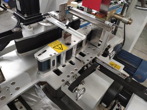 Autodetect Faults Prompts Toilet Paper Cutting Machine 2800mm Length Band Saw