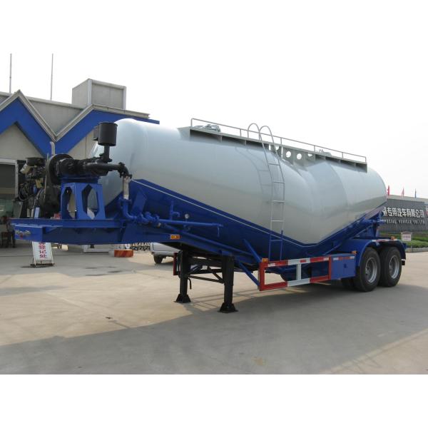 Sinotruk HOWO Bulk flour Bulk feed Dry mortar Powder Material Transporter Tank Truck Trailer for sale