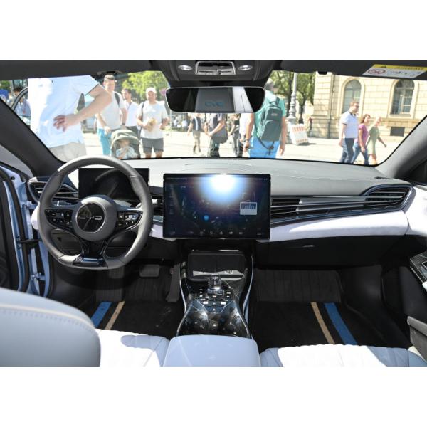 BYD Plug In Hybrid 5-местный седан Автомобиль Черный Белый