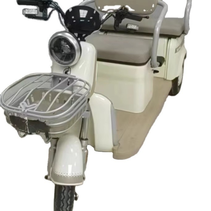 Closed Semi-Closed Electric Tricycle with 10-15° Grade Ability and 5-7h Charge Time