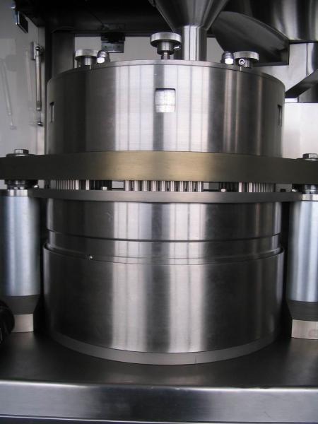 Pharmacy Capsule Machine , Automatic Capsule Filler Fully Automatic 800*1000*1800