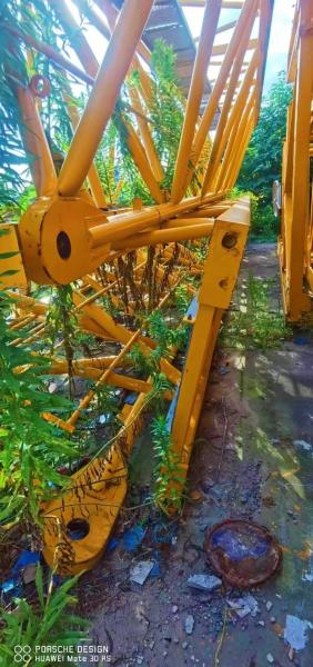 STT200-10 grúa de torre Yongmao utilizada y versátil para aplicaciones de la industria pesada