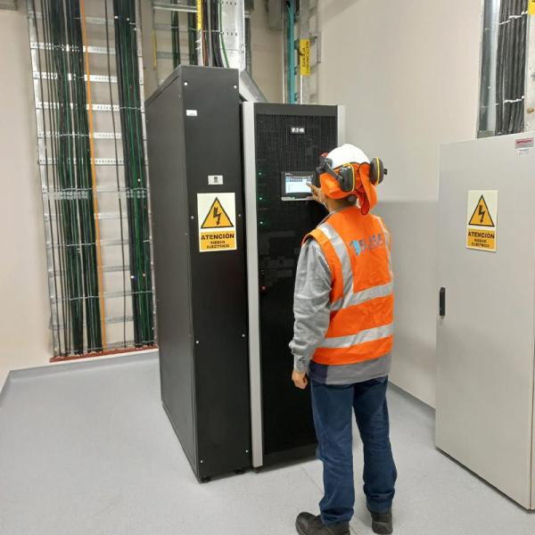 93PR Eaton UPS modular 250KVA 300KVA 400KVA 500KVA 600KVA 800KVA 900KVA 1000KVA 120KVA