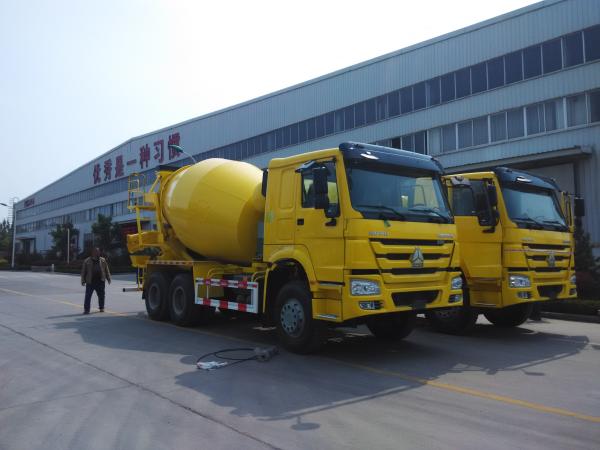 HOWO 10 wheels Concrete Mixer Truck 10 cubic meter 336hp for Congo 6X4 Yellow color