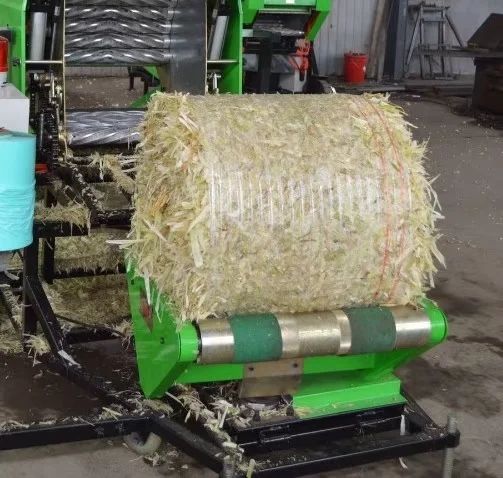 Мини круглый автоматический быстрый ход машины Baler Silage для соломы сои