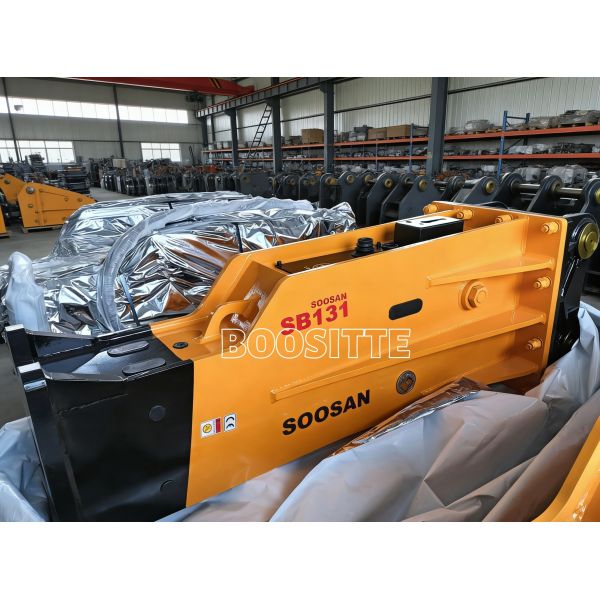 Excavators 30-45 Tons Hydraulic Break Hammer Assy Soosan SB131 SB121 SB81 SB50 SB45 SB43