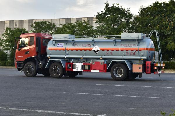 Nitric Acid Chemical Transportation Truck Manual Transmission 6*2 Pure Aluminum Tank Truck