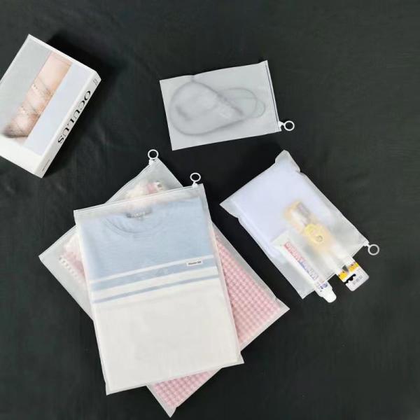 Custom Matte Frosted Bio Clothing Bag With Pull Ring Horizontal Sealable Sustainable Zipper Pouch Bags For Clothing