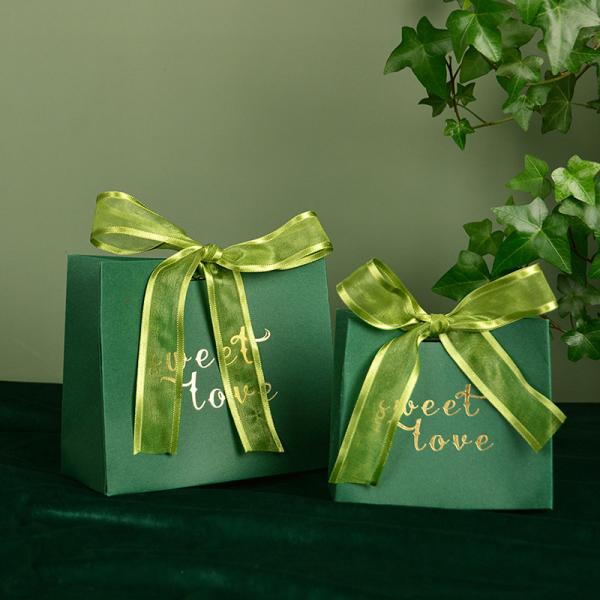 Pequeños invitados Dulces Botecas de regalo con cintas personalizadas