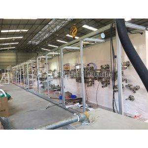 Производственное оборудование машины набивкой запечатывания санитарной салфетки нижнего белья женщин на высокой скорости