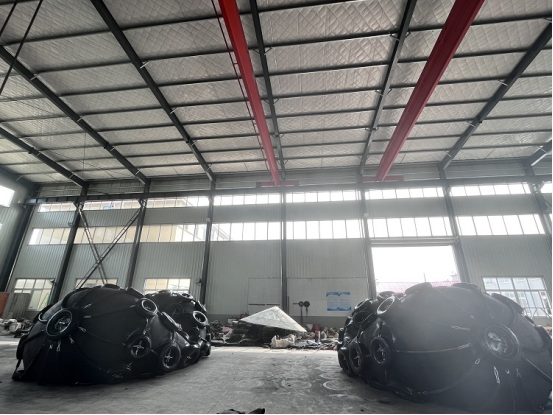 Морское судно Yokohama Type Net Type Pneumatic Rubber Fender Стандарт ISO 17357