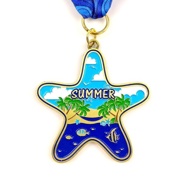 Медаль в форме звезды с лаком