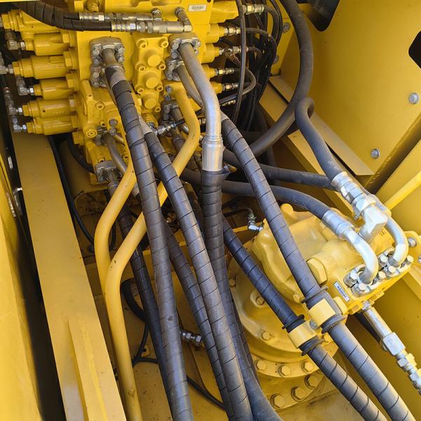 Imported Original Used Komatsu PC200-8MO Crawler Excavator 110kw Rated Power 20 Tonnage