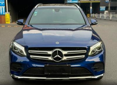Benz Glc 260 SUV de gasolina usado com 211 HP de potência máxima