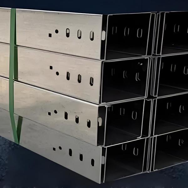 Corrosion Resistant Slotted Cable Tray Wall Mount 4 Slots 50mm Height