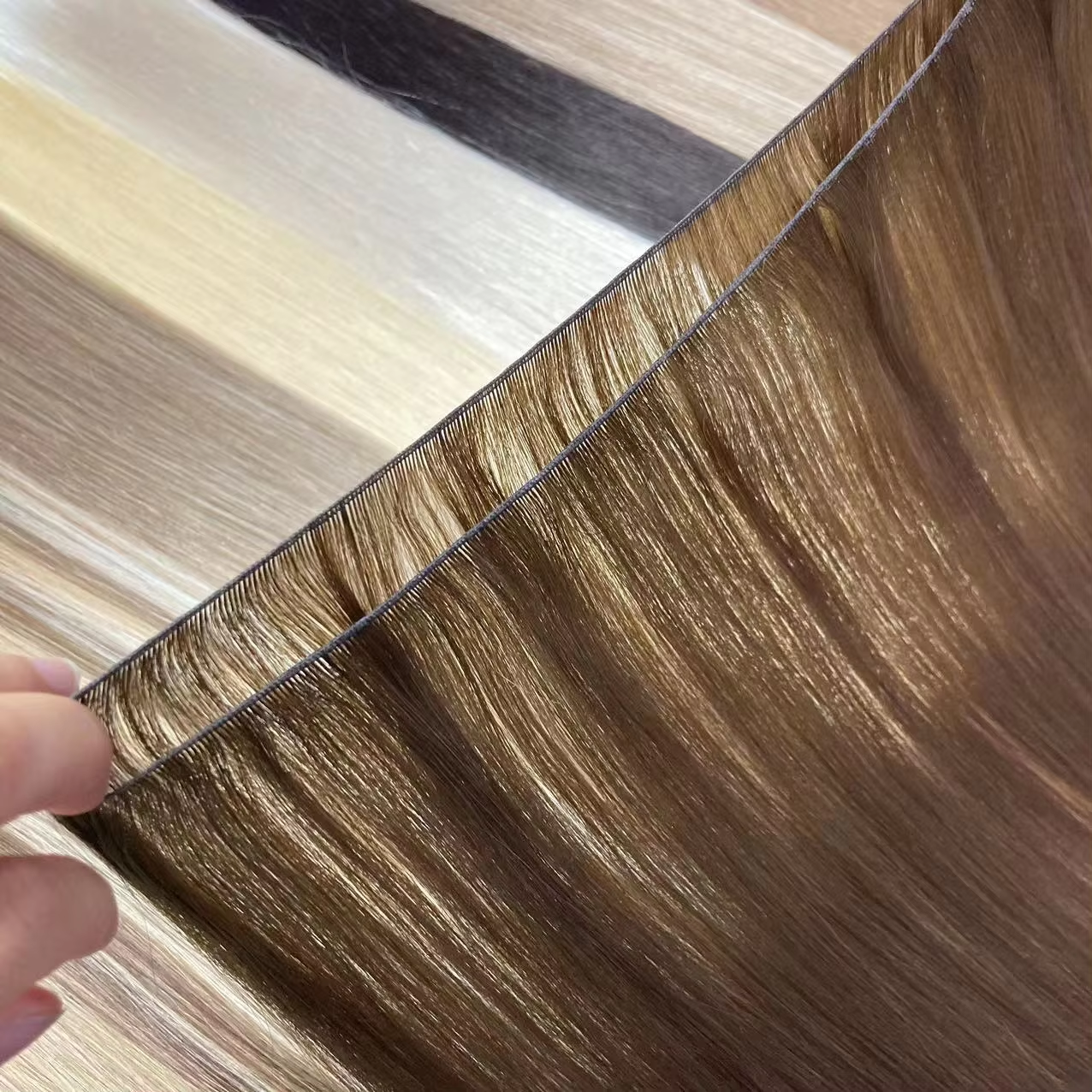 Raw Hair New Design Volume Weft Seamless Skin Weft Can Be Cut Double Drawn Genius Weft Hair Extensions