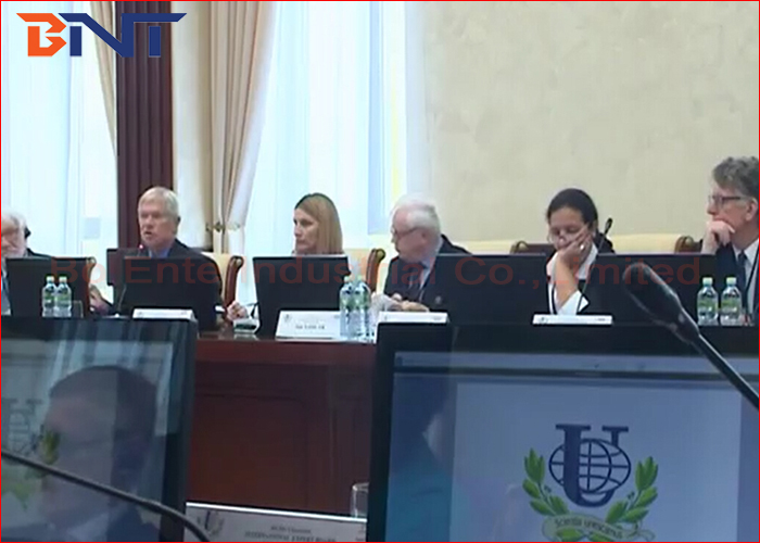Проект университета аудио видео-, ультра тонкий подъем монитора LCD интегрированный с экраном касания Samsung