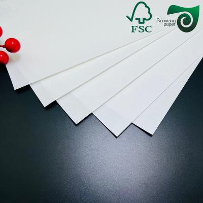 FSC Papier kraft blanc à haute résistance 170 g 350 g de pâte de bois vierge pour l'emballage FSC