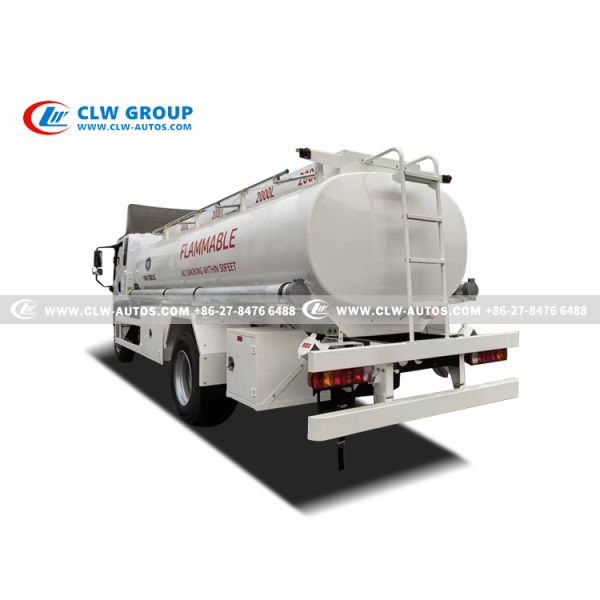 FAW 4x2 Mini Fuel Tanker Truck with 3,000-5,000L Q235 Carbon Steel Tank and Euro II/III Diesel Engine
