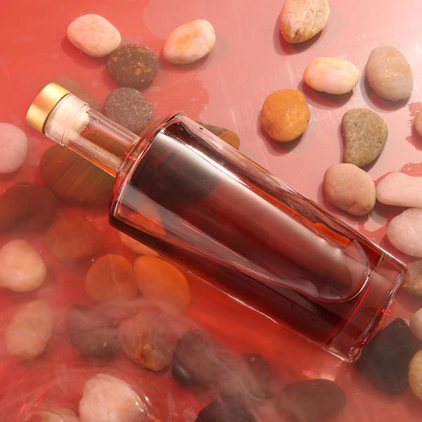 500ml 700ml 750ml White Frosted Vodka Glass Bottle for Pubs Made of Super Flint Glass