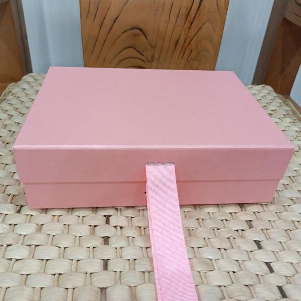 Cardboard Paperboard Gift Boxes Packaging Magnetic Gold Foil Folding Shipping Box