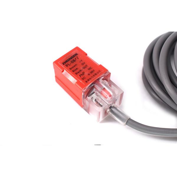 Red PNP Proximity Switch High Reliability With Multiple Protection Function