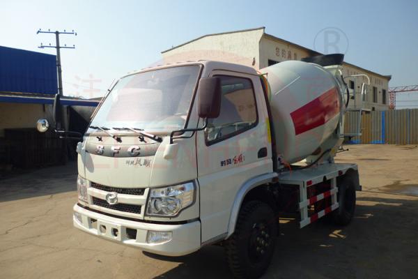 6 X 4 2 Yard 3m3 Concrete Truck , Rural Construction Ready Mix Concrete Mixer Trucks