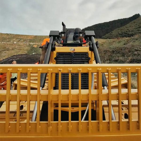 China Second-Hand Caterpillar D6G D3 Bulldozer 300L Fuel Tank Capacity