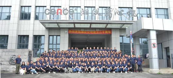 Центрифуга для лабораторных кровосепараторов Цэнс Центрифуга для гематокрита LT53 с вращающимися роторами