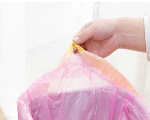 Degradable красочный пластиковый отброс Drawstring кладет W42 в мешки x L44cm